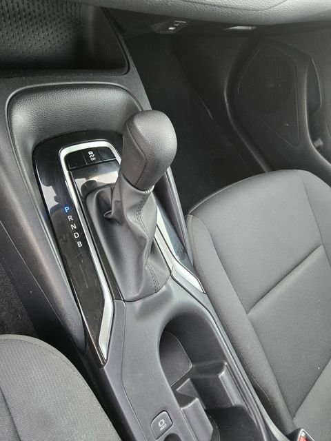 Used 2025 White Toyota LE image 13