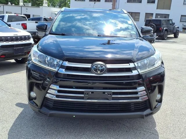 Used 2017 Black Toyota Limited image 20