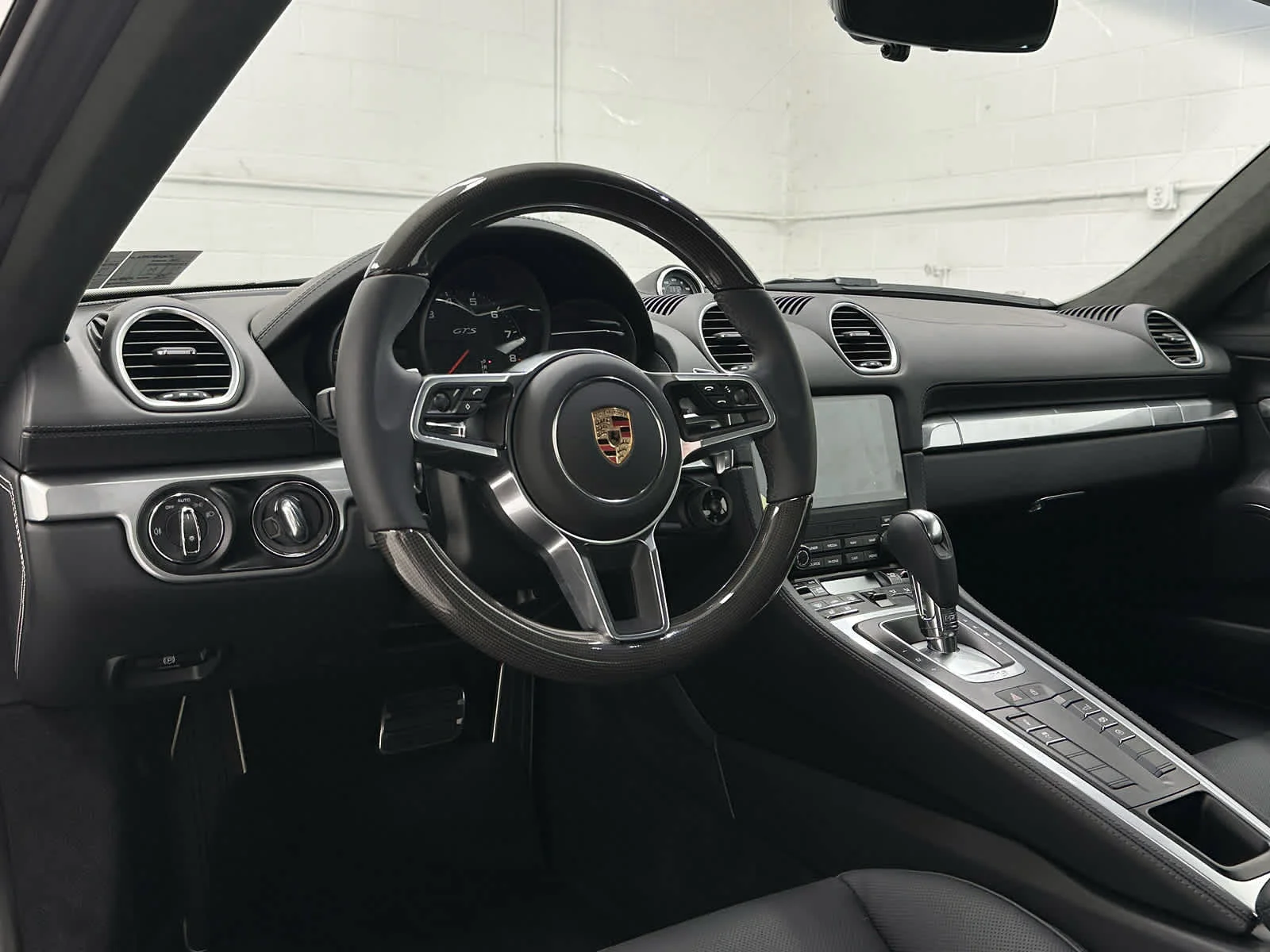 Used 2025 Chalk Porsche GTS 4.0 image 10