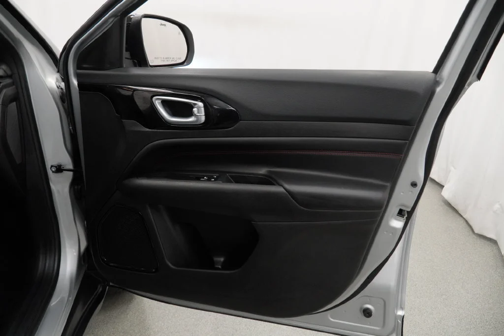 Certified Used 2025 Silver Jeep Trailhawk image 37