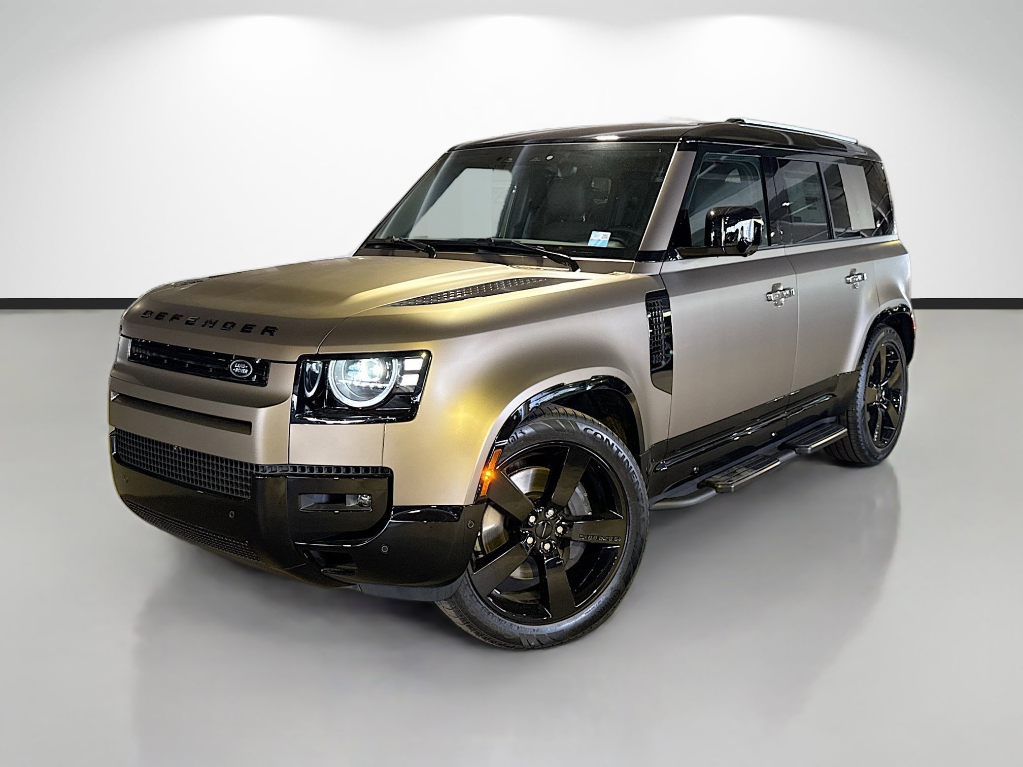 New 2026 Gondwana Stone LAND ROVER X-Dynamic SE image 1