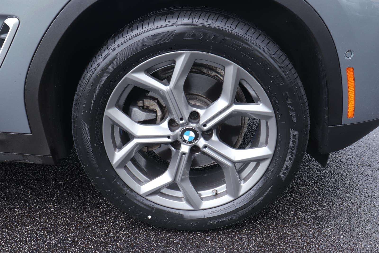 Used 2024 Skyscraper Grey Metallic BMW sDrive30i image 40