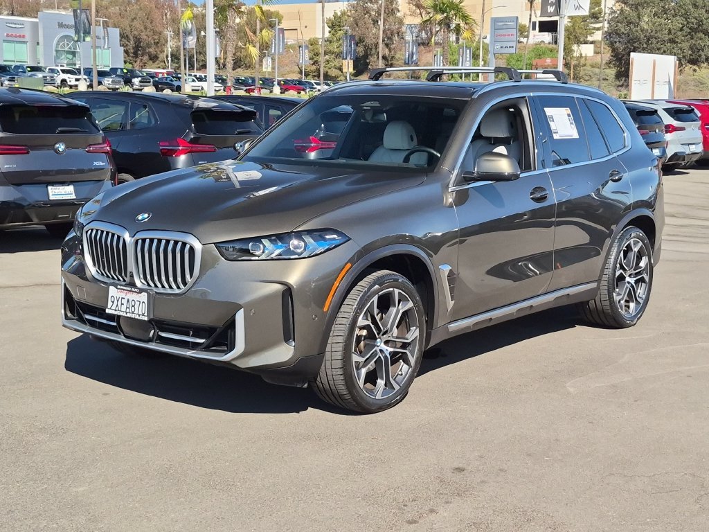 Used 2026 Green BMW sDrive40i image 2