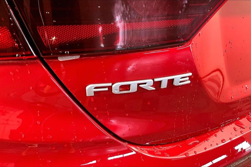 2024 Kia Forte LXS - Photo 23