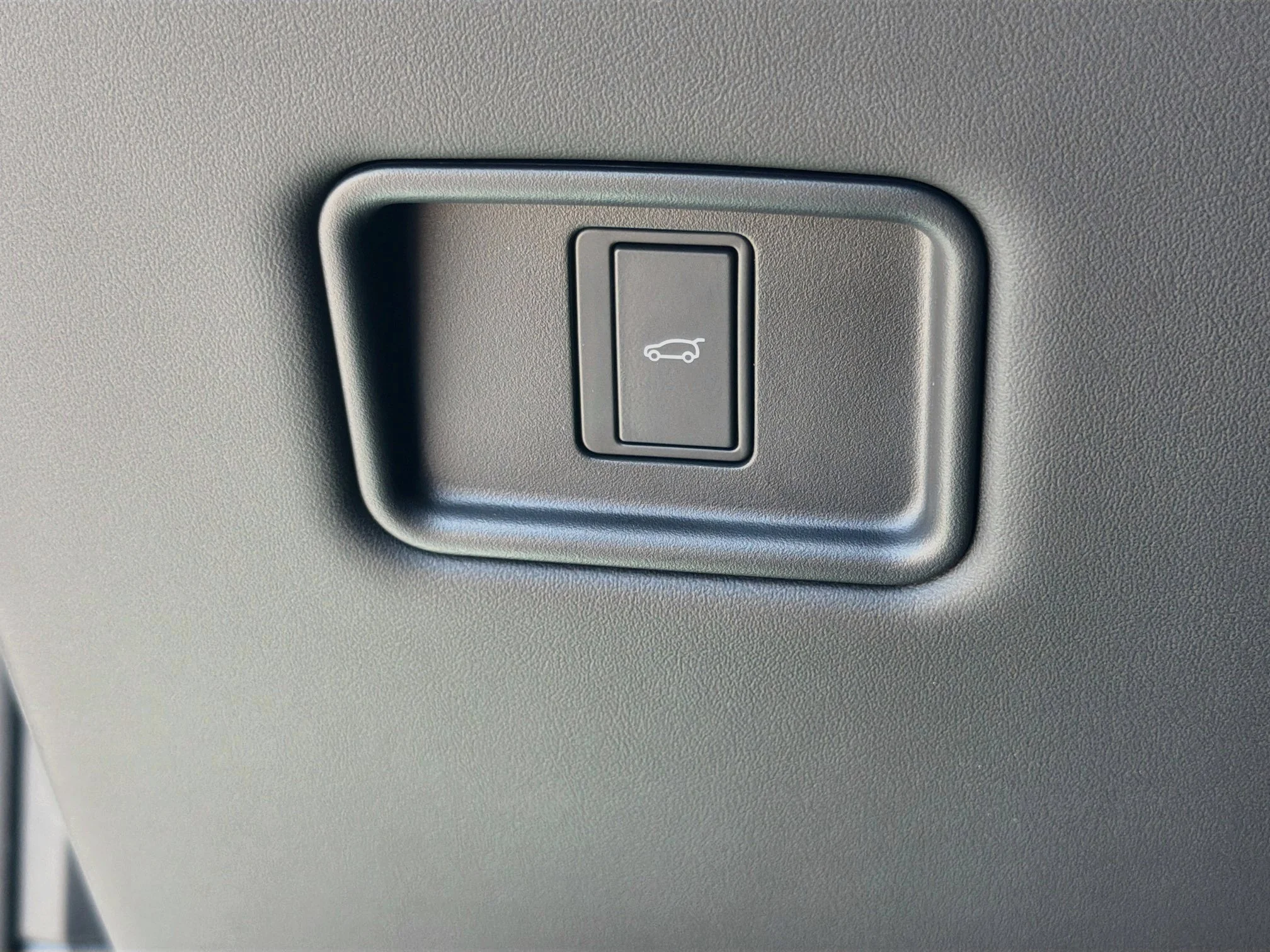 New 2026 Fuji White Land Rover Dynamic SE image 37