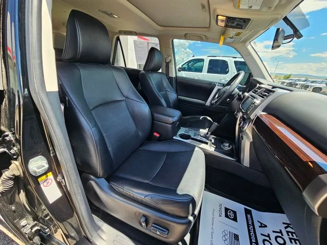 Used 2016 Midnight Black Metallic Toyota Limited image 22