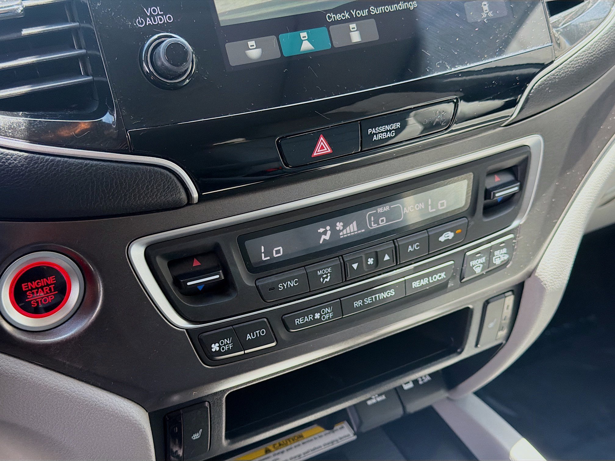 2022 Honda Pilot SE - Photo 14