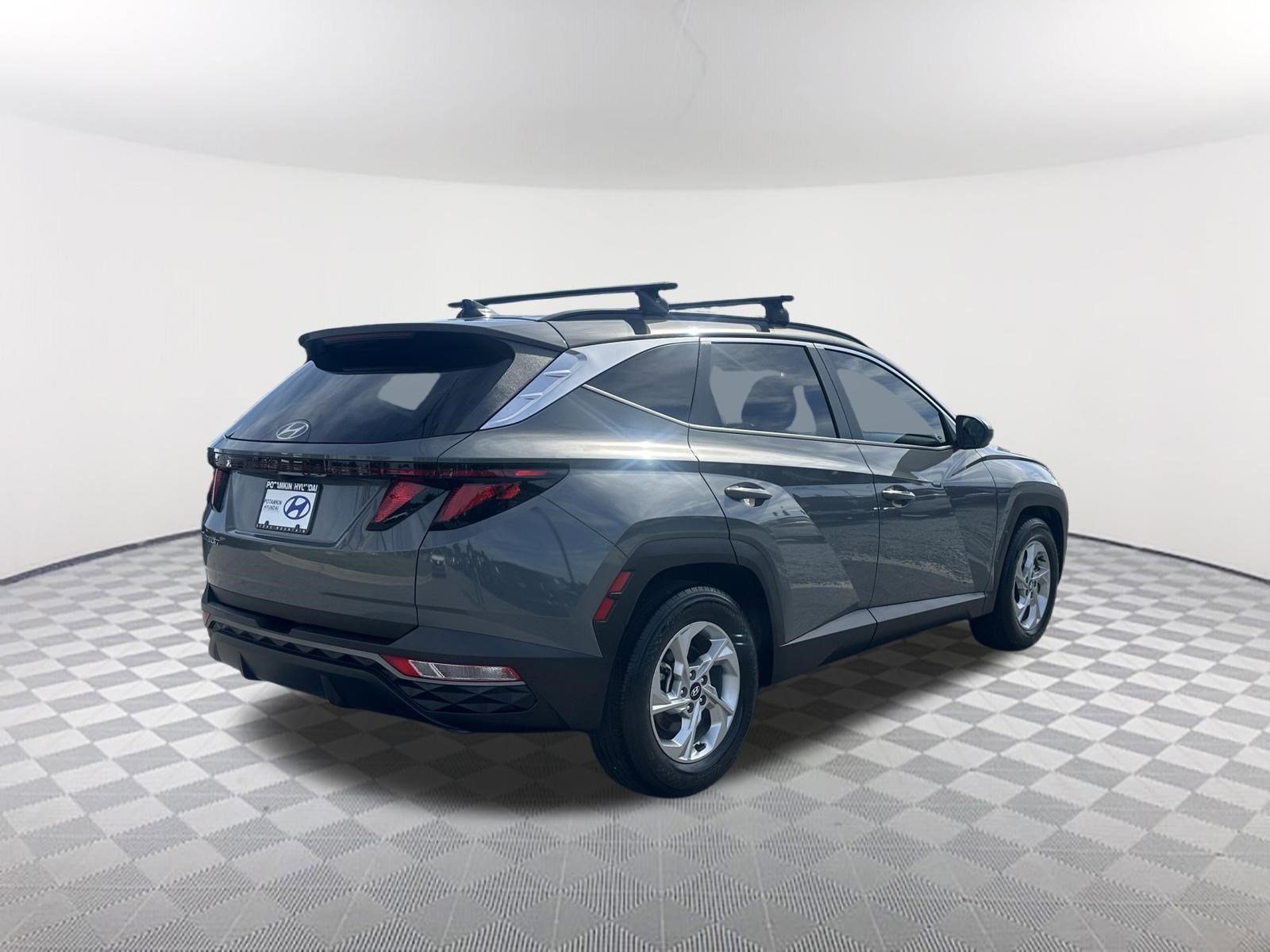 Used 2024 Hampton Gray Hyundai SEL image 5
