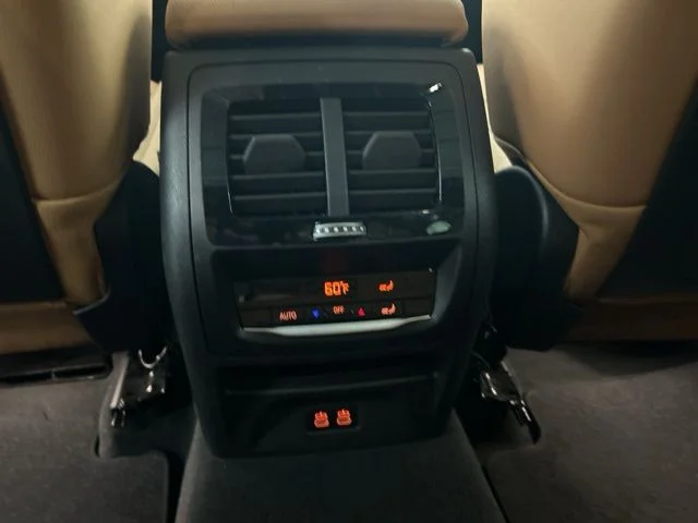 Used 2023 White BMW xDrive30i image 29