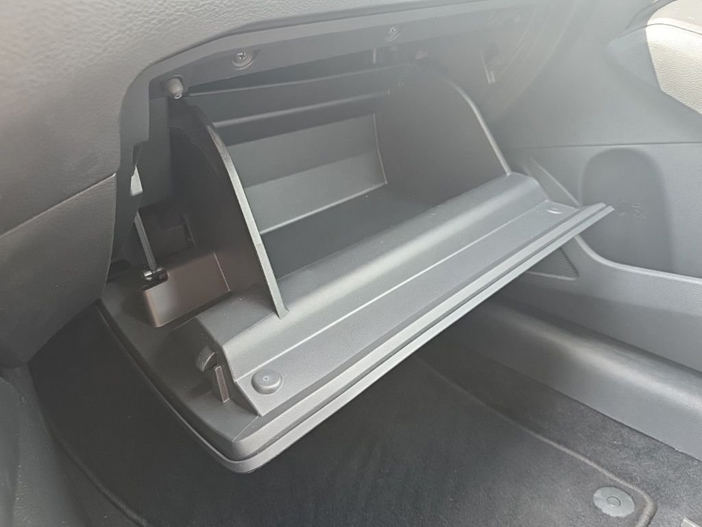 2025 Nissan Altima SV - Photo 30