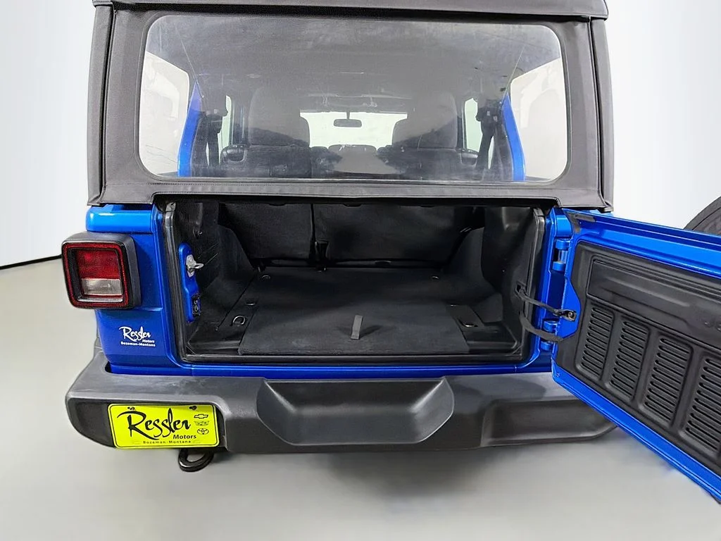 Used 2021 Blue Jeep Unlimited Sport image 20