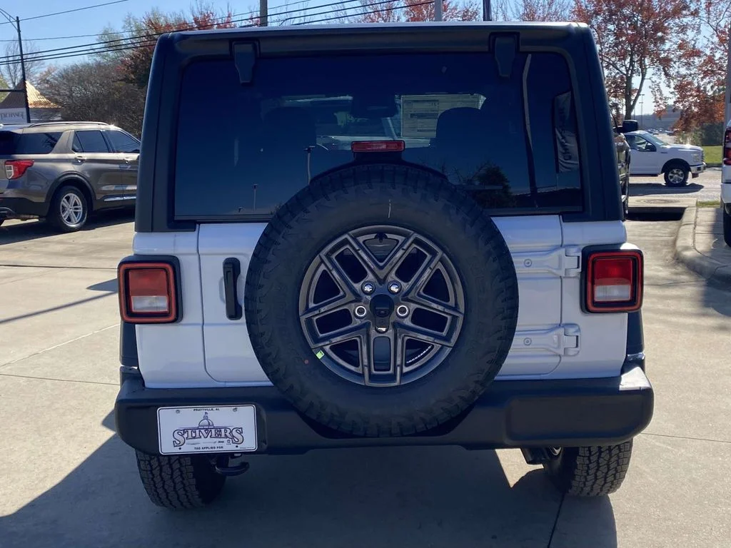 New 2026 Bright White Clear-Coat Exterior Paint Jeep Sport S image 5