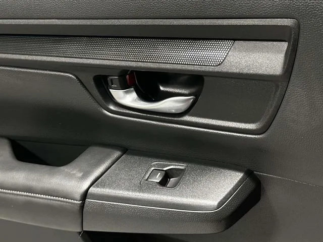 2024 Honda CR-V LX - Photo 20