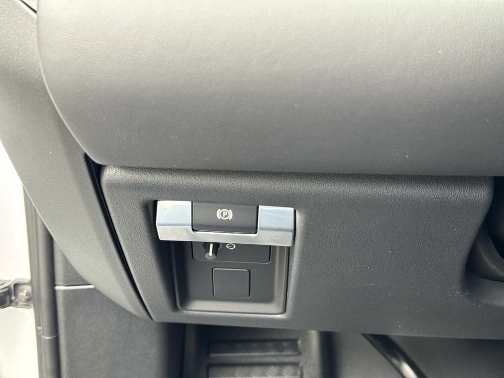 2026 Land Rover Defender V8 - Photo 29