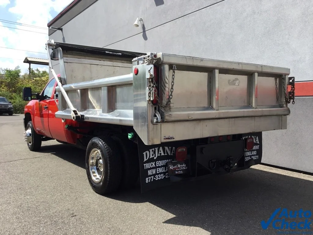 Used 2013 Red Chevrolet Work Truck image 17
