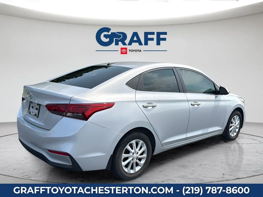 Used 2021 Silver Hyundai SEL image 6