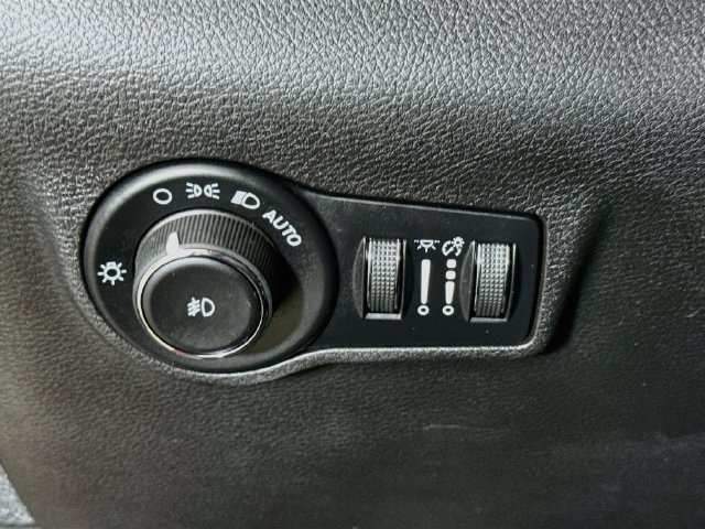 Used 2026 Red Jeep Latitude image 11