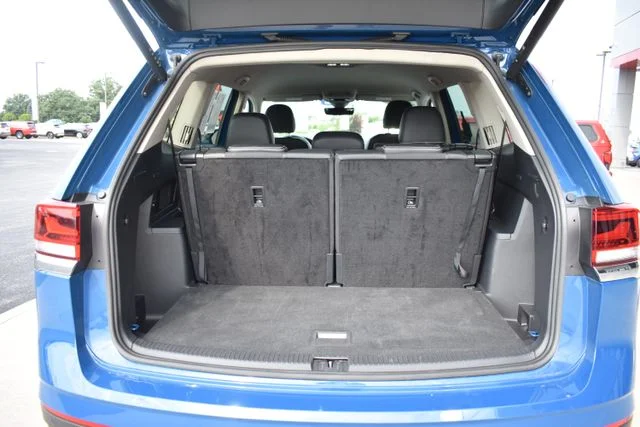 Used 2026 Blue Volkswagen 2.0T SE w/Technology image 18