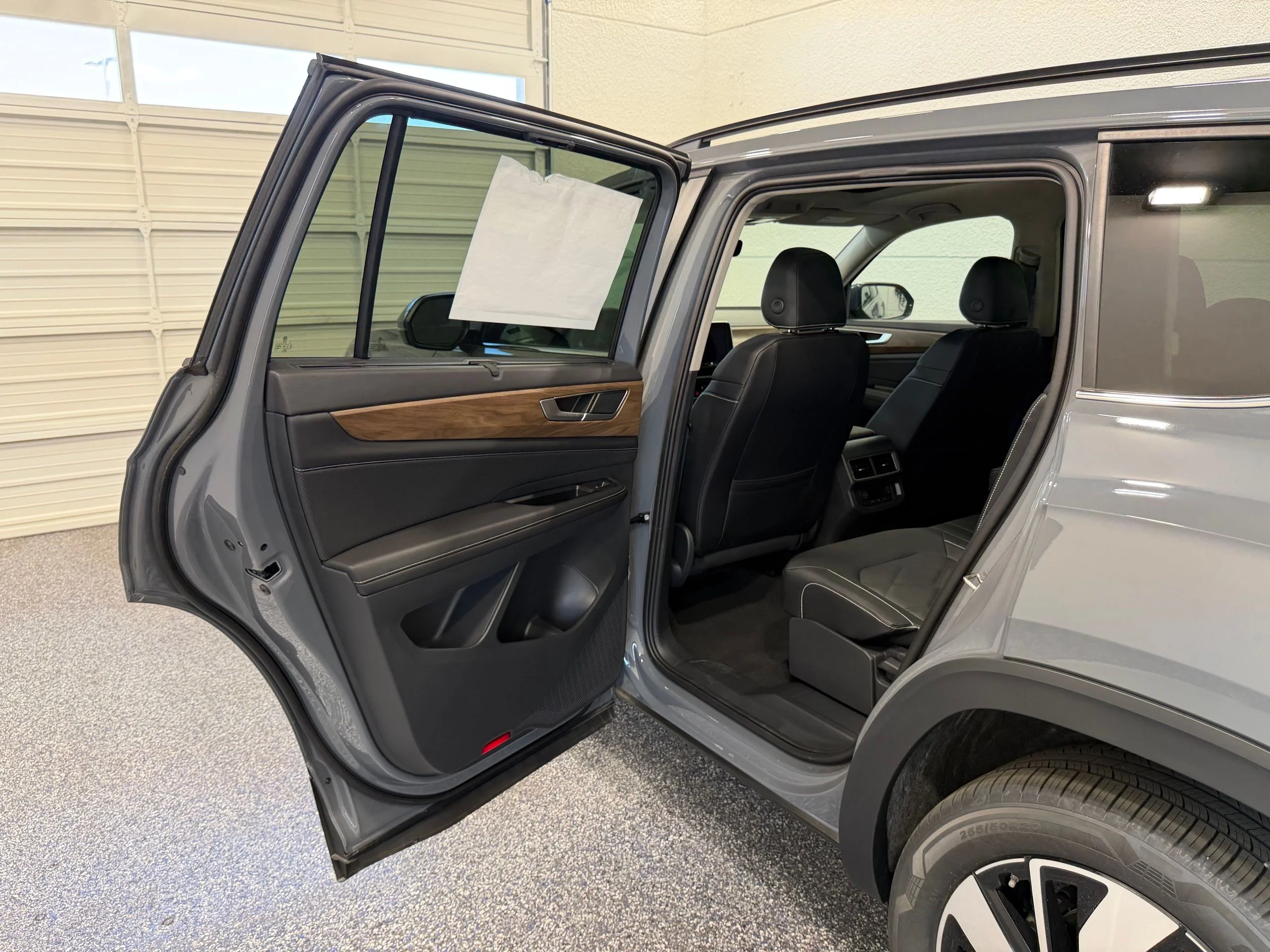 2026 Volkswagen Atlas SE w/Tech - Photo 21