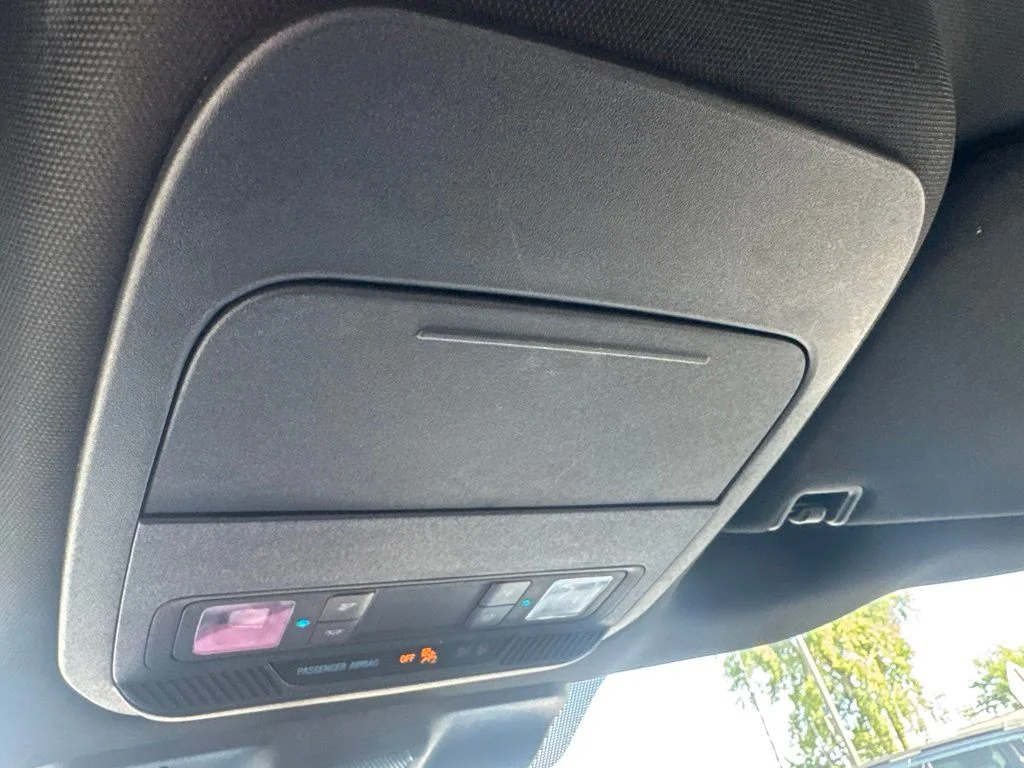 Used 2021 Black Ford XL image 22