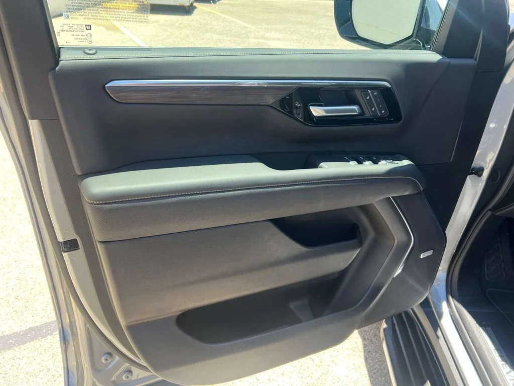 New 2026 Sterling Gray Metallic Chevrolet Premier image 9