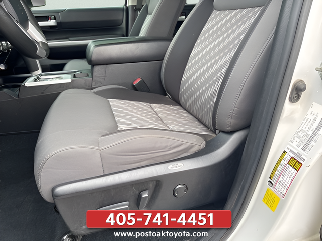 Used 2020 White Toyota SR5 image 19
