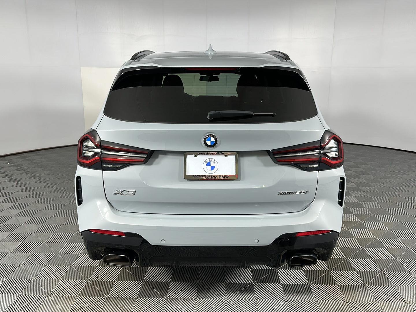 Used 2024 Brooklyn Grey Metallic BMW xDrive30i image 25