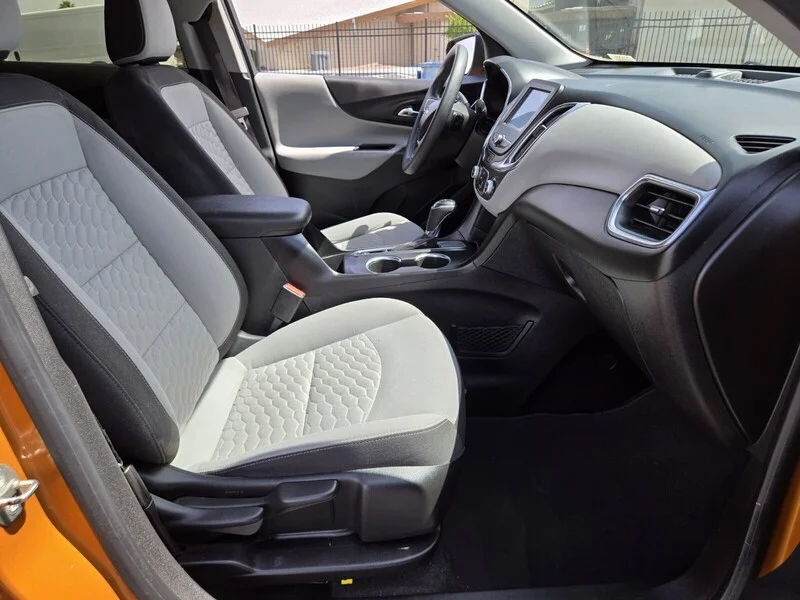 2018 Chevrolet Equinox LS - Photo 15