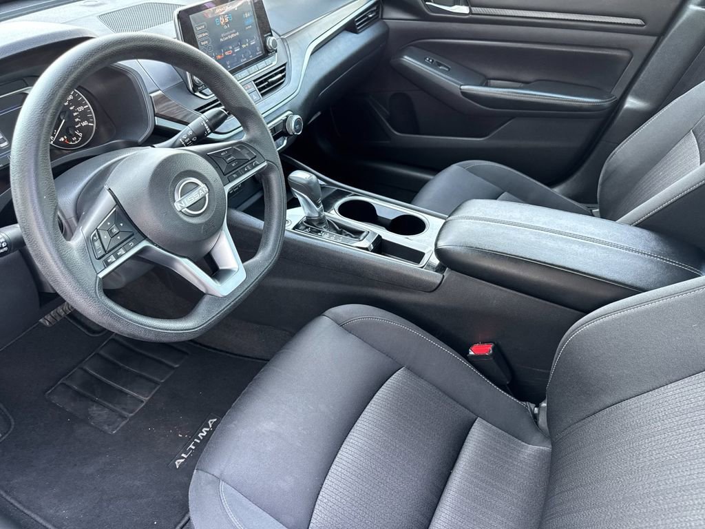Used 2024 Black Nissan 2.5 SV image 9