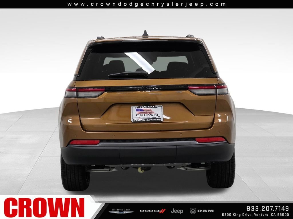 New 2026 Copper Shino Metallic Clear-Coat Exterior Paint Jeep Limited image 6
