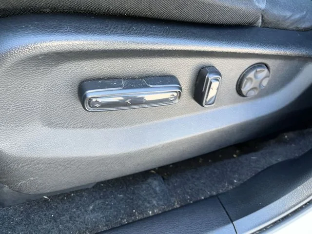Used 2021  Honda EX image 16