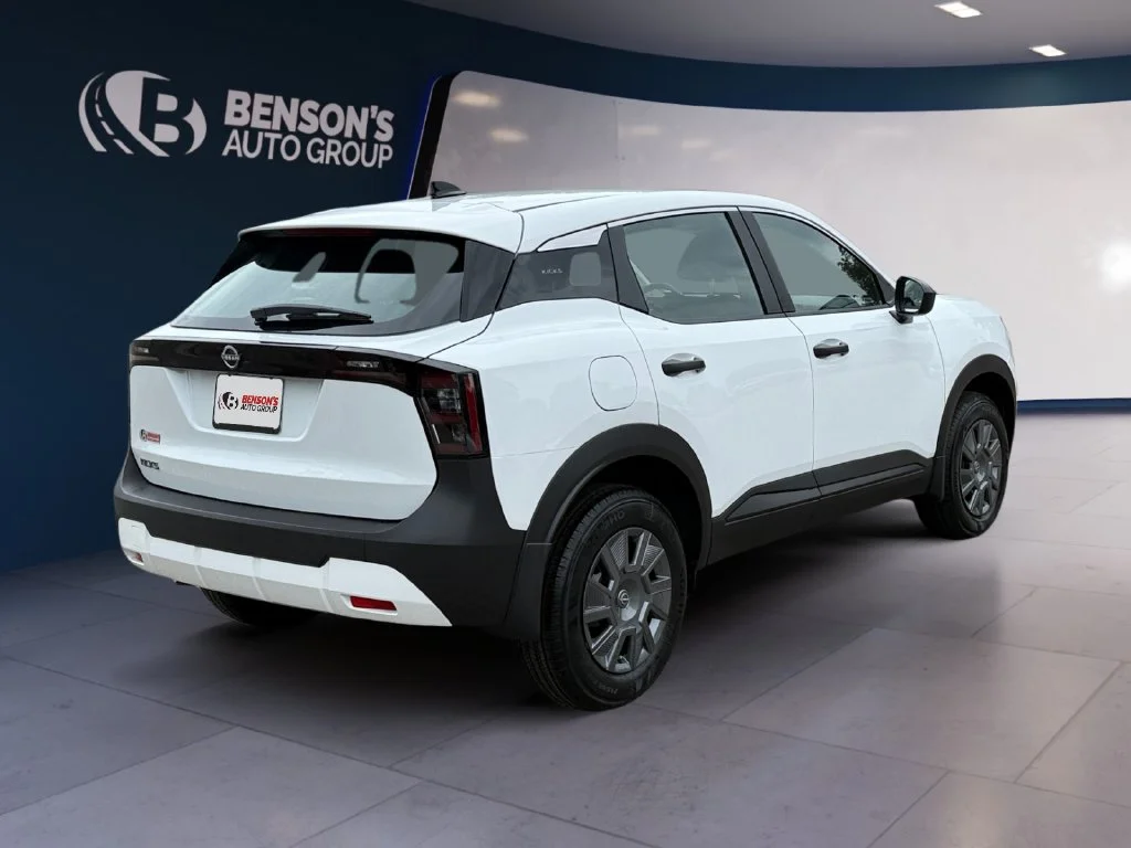 New 2027 White Nissan S image 5