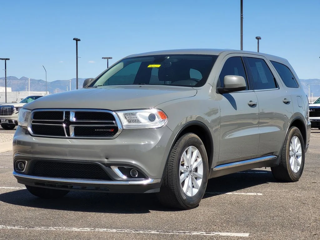 Used 2020 Gray Dodge SXT image 4
