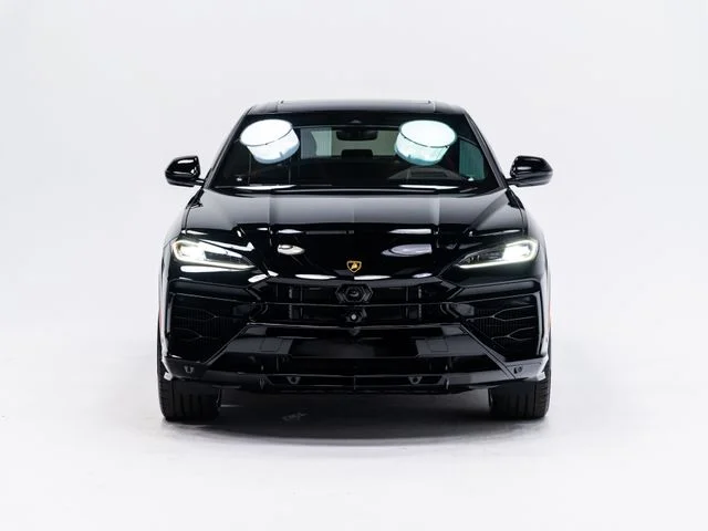 Used 2025 Black Lamborghini SE image 78