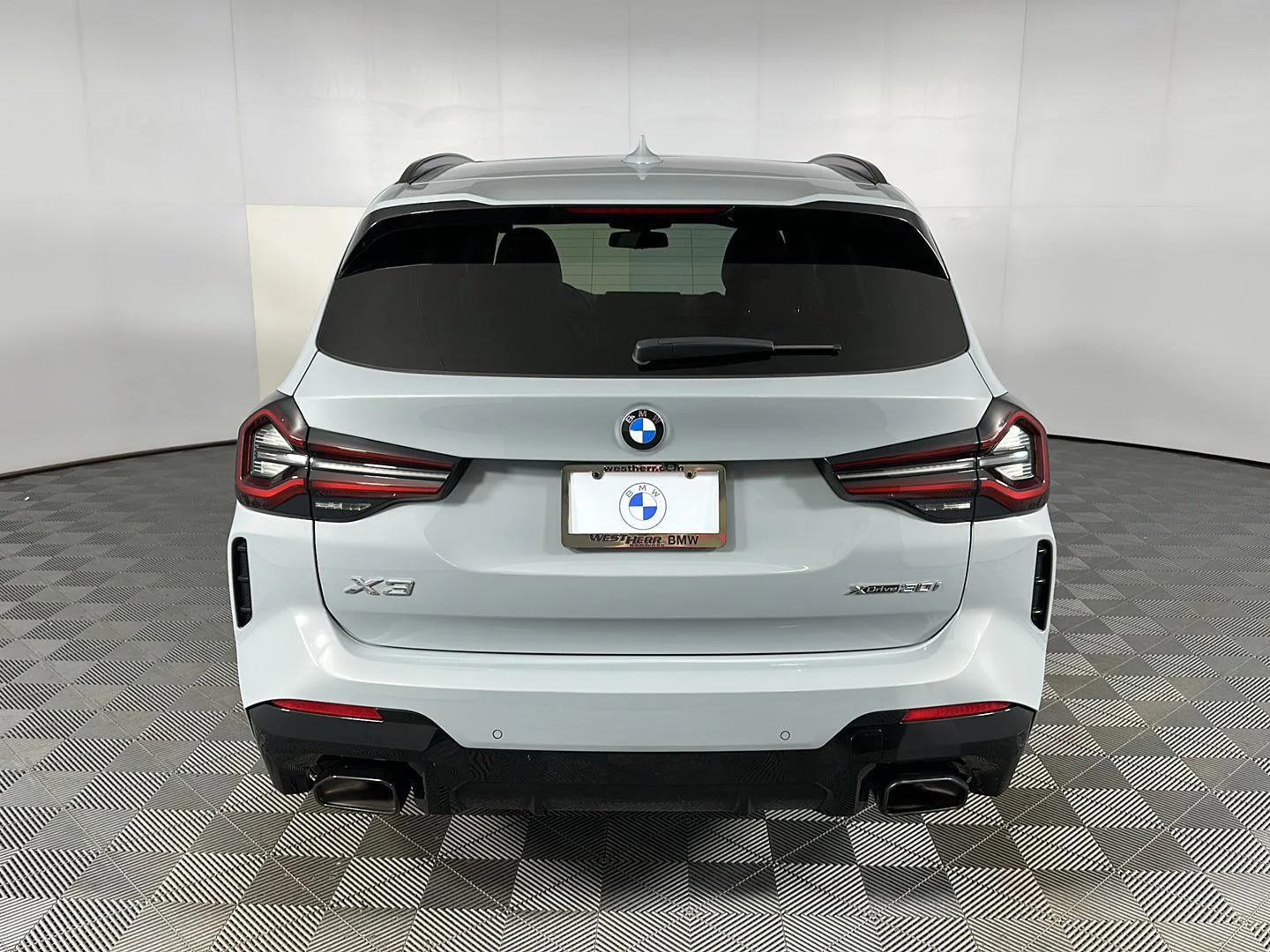 Used 2024 Brooklyn Grey Metallic BMW xDrive30i image 25
