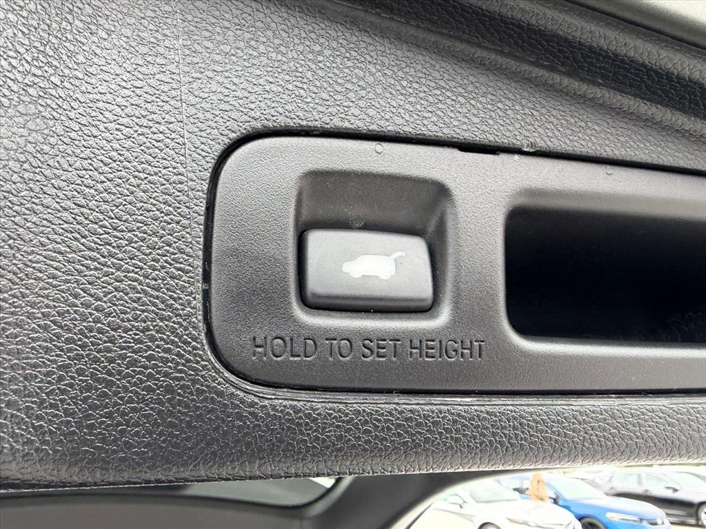 Used 2022 Lunar Silver Metallic Honda EX-L image 22
