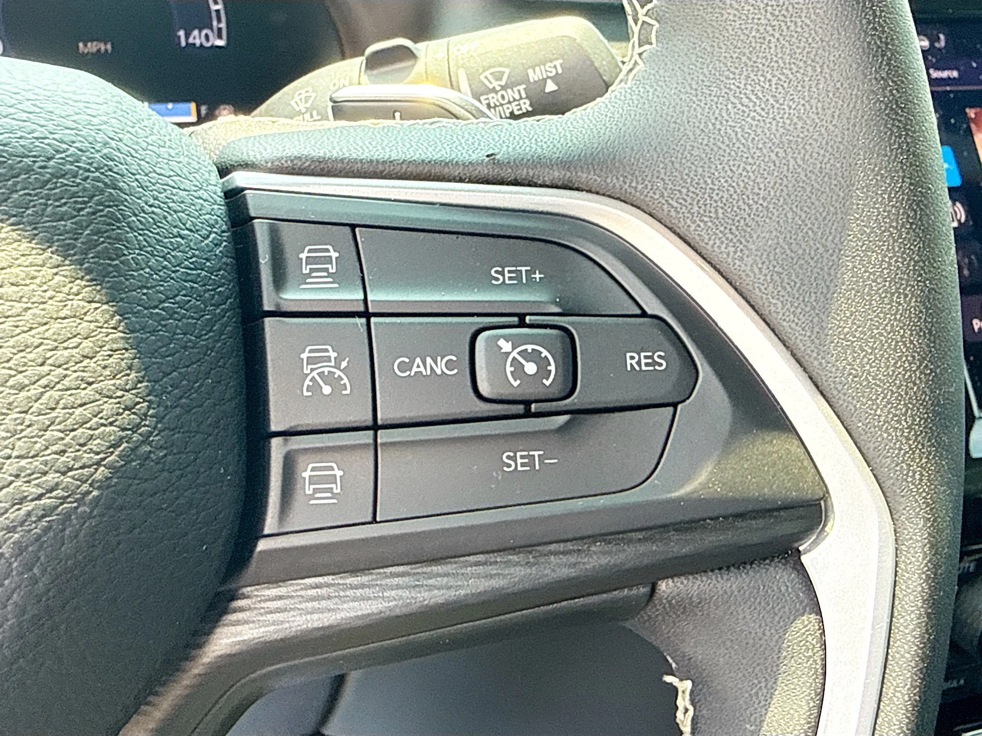 Used 2024 Diamond Black Crystal Pearlcoat Jeep Altitude X image 38