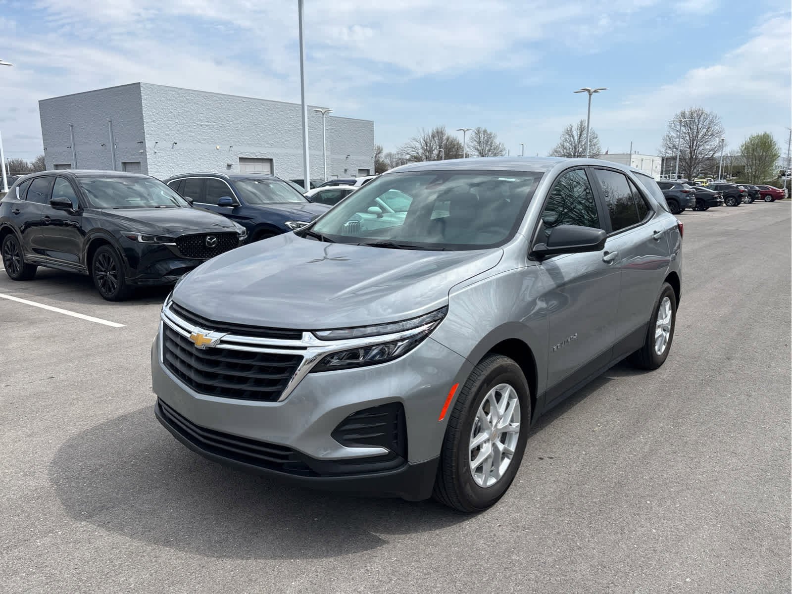 Used 2024 Chevrolet Equinox LS with VIN 3GNAXHEG0RL192855 for sale in Kansas City