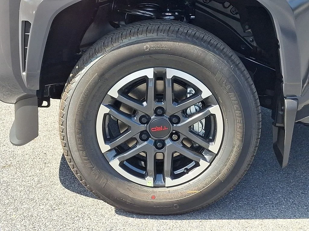 2026 Toyota Tacoma TRD Sport - Photo 19