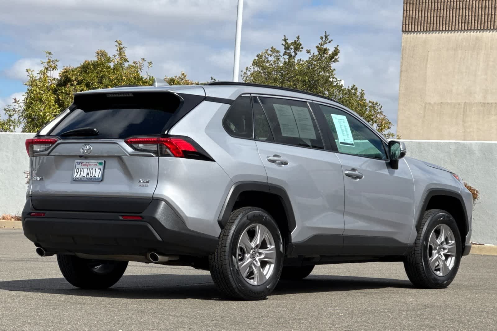 Used 2022 Silver Sky Metallic Toyota XLE image 2