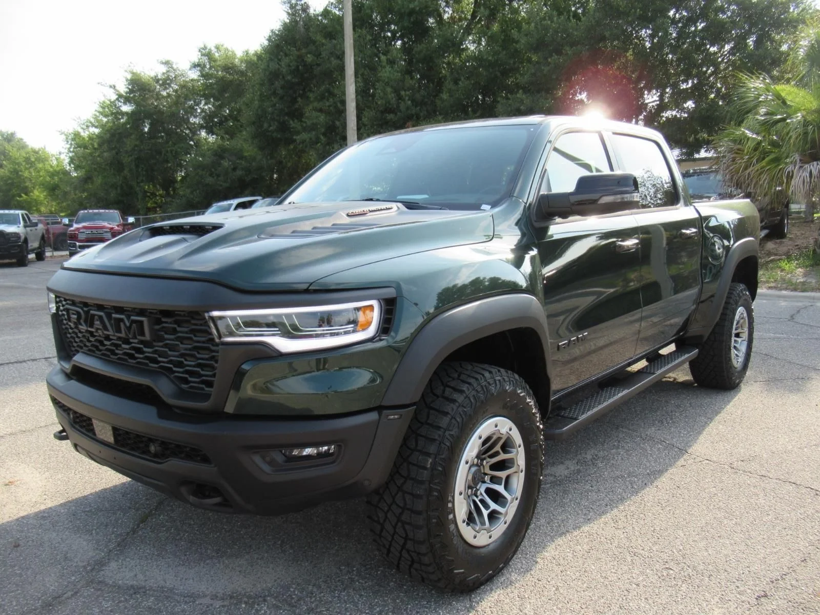 New 2026 Serrano-Green Metallic Exterior Paint RAM RHO image 3