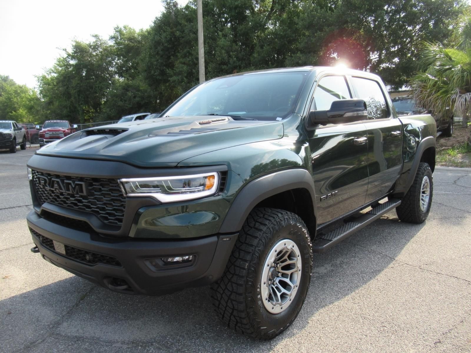 New 2026 Serrano-Green Metallic Exterior Paint RAM RHO image 3