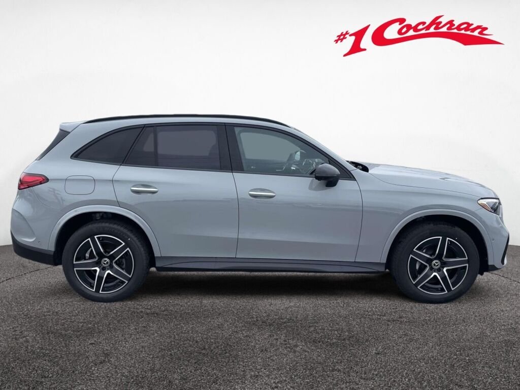 New 2026 MANUFAKTUR Alpine Grey Mercedes-Benz GLC 300 image 6
