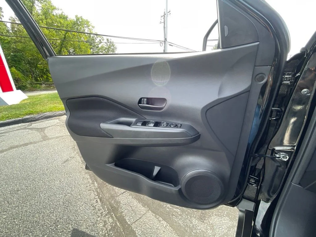 2025 Nissan KICKS PLAY Base - Photo 9