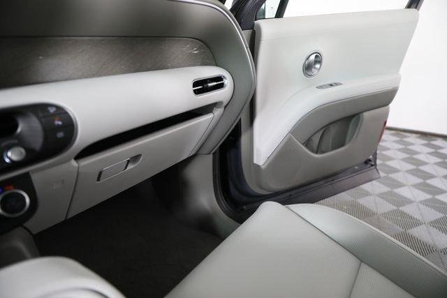 New 2026 Gray Hyundai SEL Premium 8P image 47