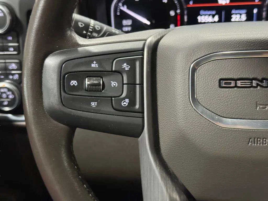 Used 2021 Green GMC Denali image 15