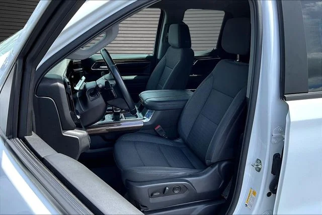 Used 2024 White Chevrolet RST image 22