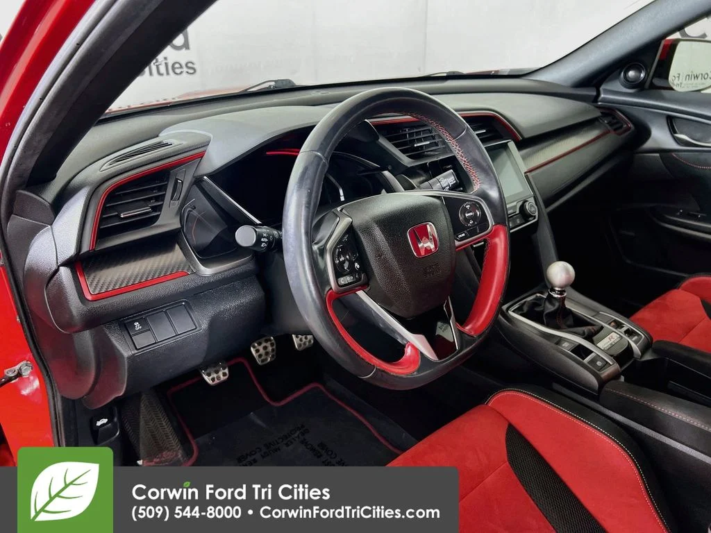 Used 2019 Rallye Red Honda Touring image 3