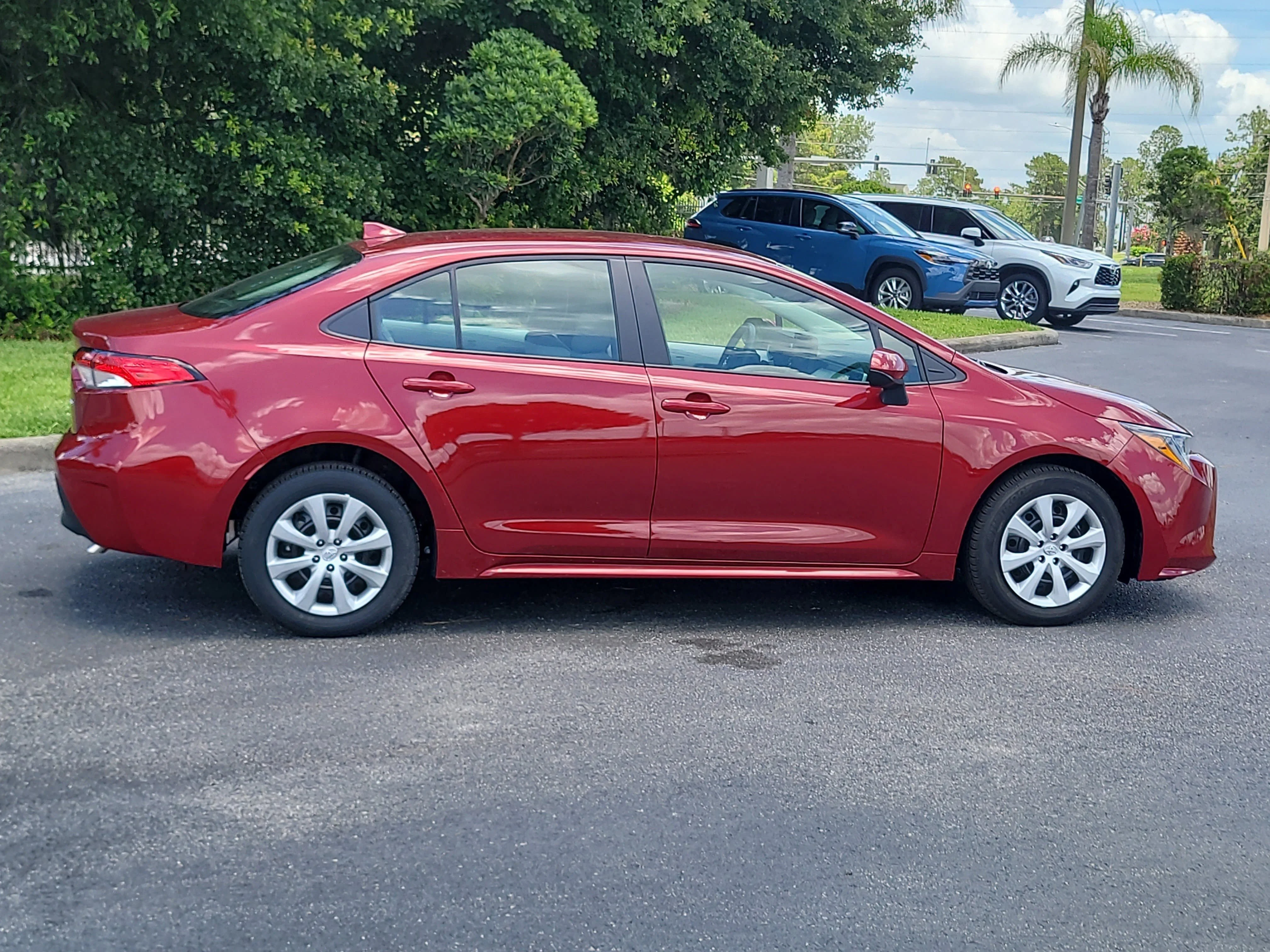 Certified Used 2026 Pearl Toyota LE image 7