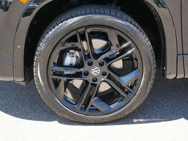 New 2026 Black Volkswagen SE R-Line Black image 5